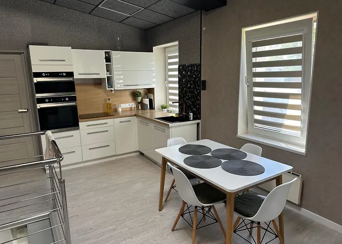 Robezu Street House