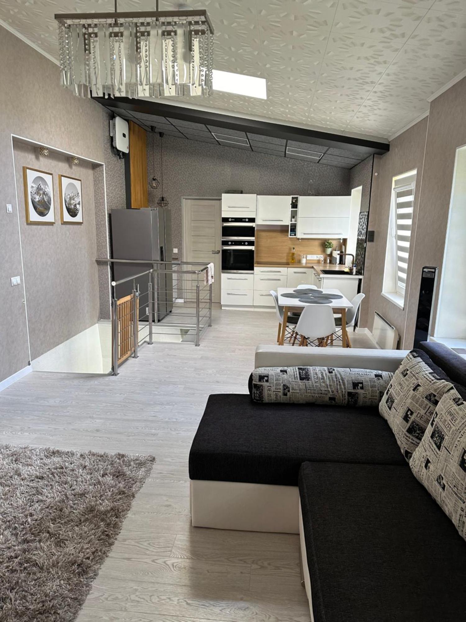 Robezu Street House *